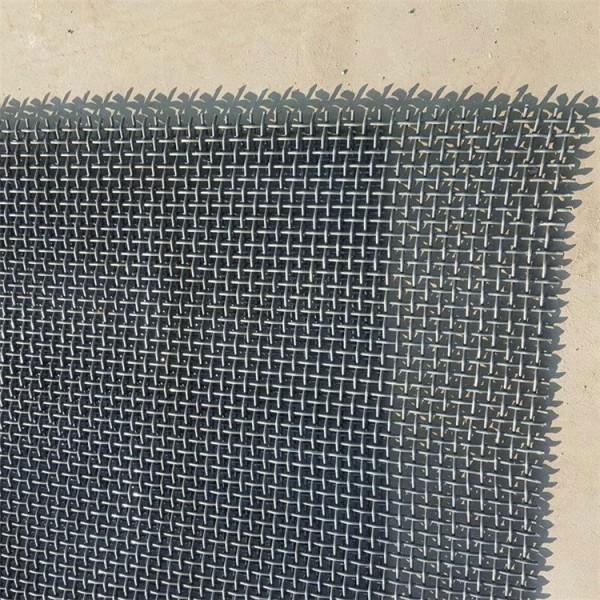 Plain weave stainless steel twill mesh